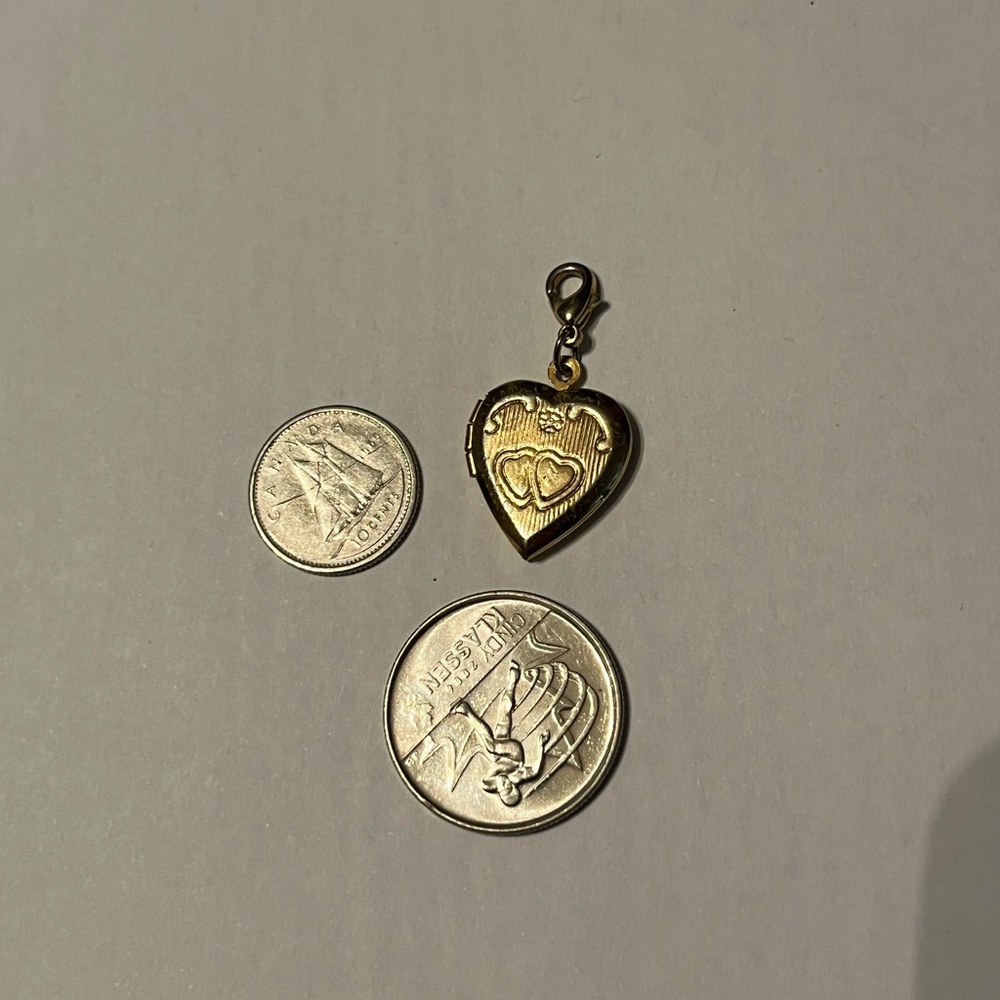 Gold tone  Heart Locket Charm